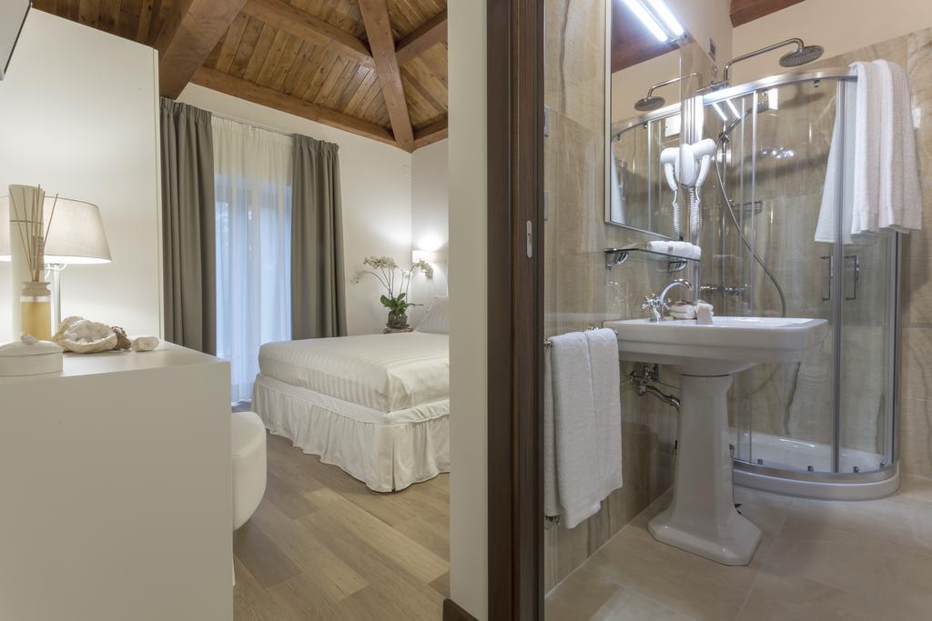 Tenuta Esdra Agrispa Pontecorvo Extérieur photo