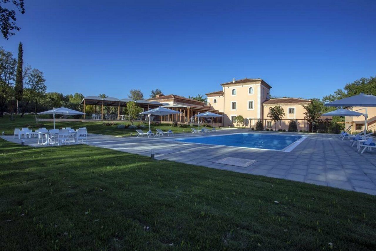 Tenuta Esdra Agrispa Pontecorvo Extérieur photo